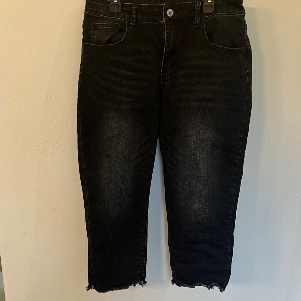 Classic Black Cropped Women's Jeans